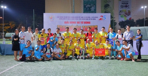 Giải Bóng Đá Tứ Hùng Tranh Cup TaKing 2024